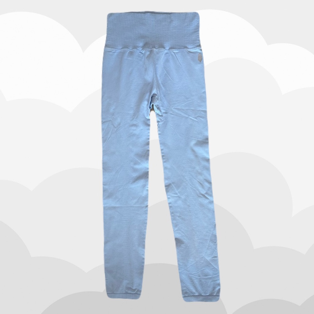 Free People - High-Rise 7/8 Length Good Karma Leggings in Light Blue